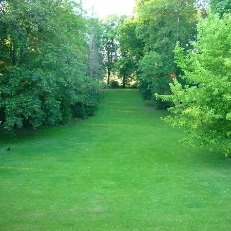 Bed & Breakfast Chateau De Plessier-roza Le Plessier-Rozainvillers